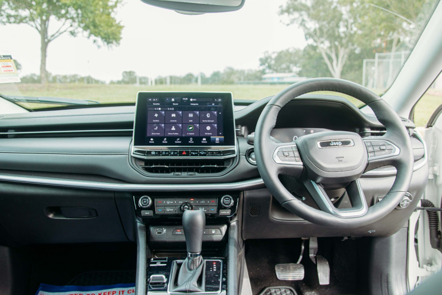 2024 Jeep Compass MV Limited 4xe SUV Image 13