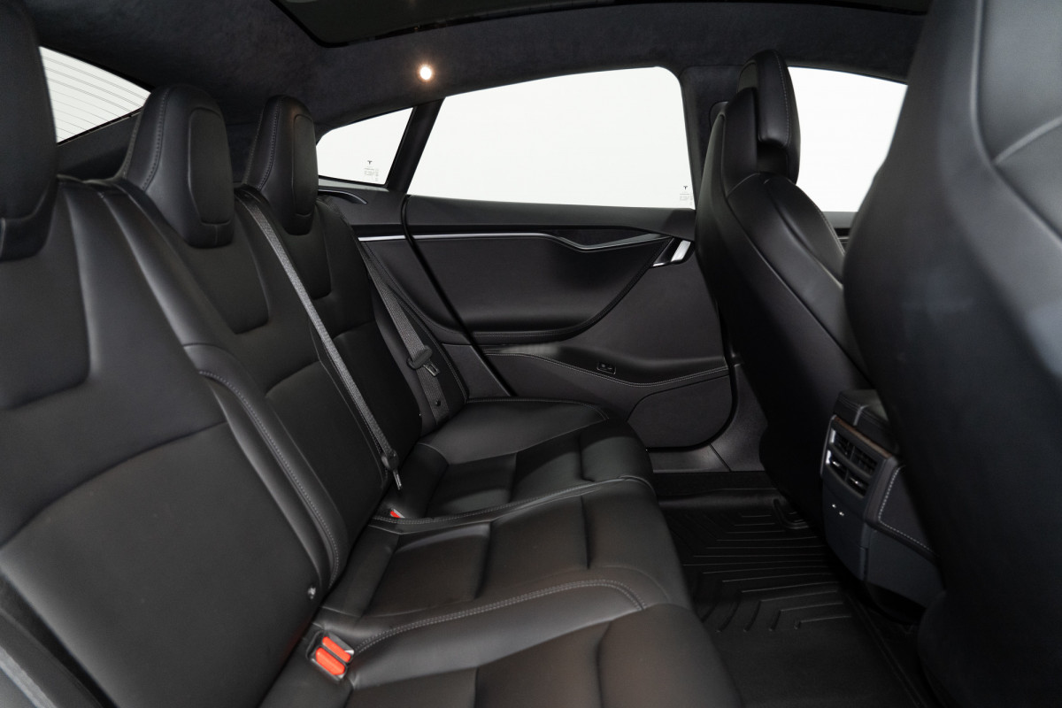 2019 Tesla Model S S Long Range Sedan Image 3