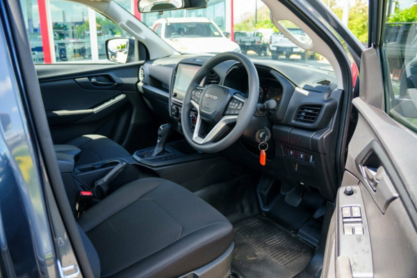 2026 MY25.5 Isuzu D-MAX RG SX High Ride Cab Chassis Image 7
