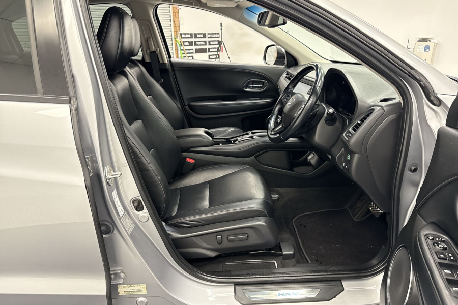 2019 MY20 Honda HR-V  VTi-LX SUV Image 20