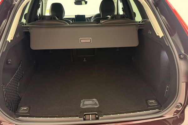 2025 MY26 Volvo XC60 UZ Ultra B5 Dark SUV Image 25
