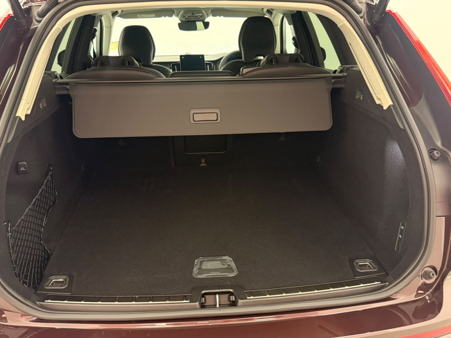 2025 MY26 Volvo XC60 UZ Ultra B5 Dark SUV Image 25