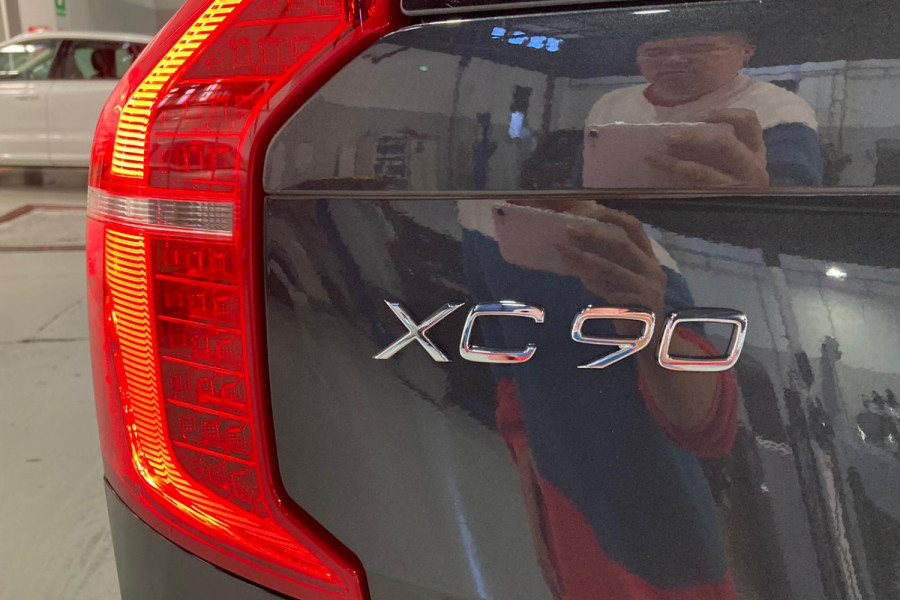 2021 Volvo XC90 L Series T6 Inscription Wagon Image 5