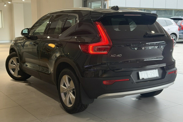2026 Volvo XC40 XZ Plus B4 SUV Image 3