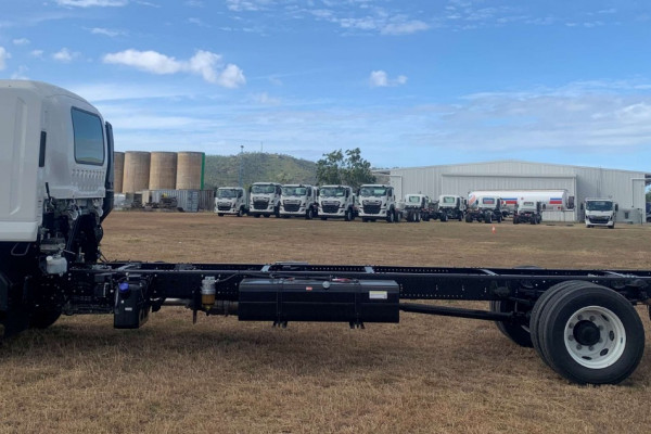 2025 Isuzu FSR 140/120-240 AM R56 Cab Chassis Image 6