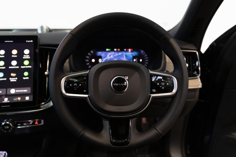 2026 Volvo XC90 L Series Ultra B5 Dark SUV Image 23