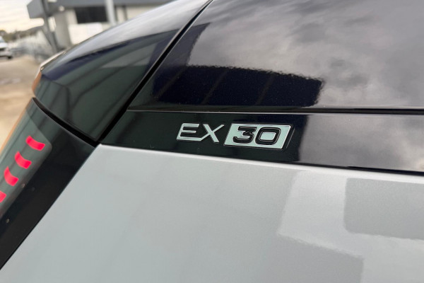2024 MY25 Volvo EX30  Single Motor Extended Range Plus SUV Image 16