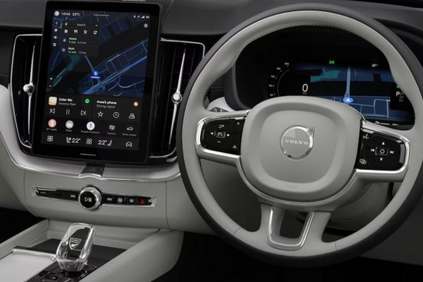 2026 Volvo XC60 UZ Ultra B5 Dark SUV Image 3
