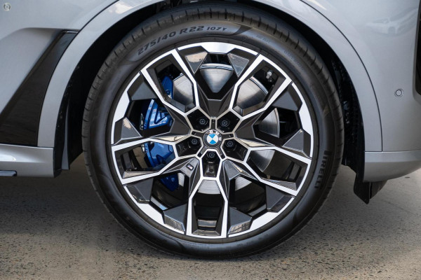 2025 BMW X7 G07 LCI xDrive40d M Sport SUV image 25