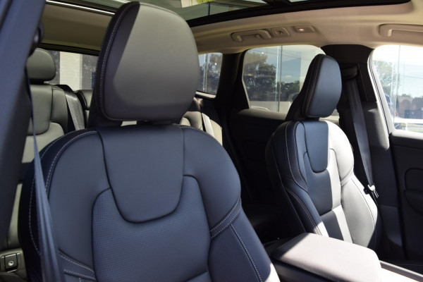2026 Volvo XC60 UZ Ultra T8 Plug-in Hybrid Dark SUV Image 25