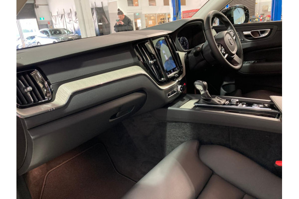 2021 Volvo XC60 T5 In Suv Image 5