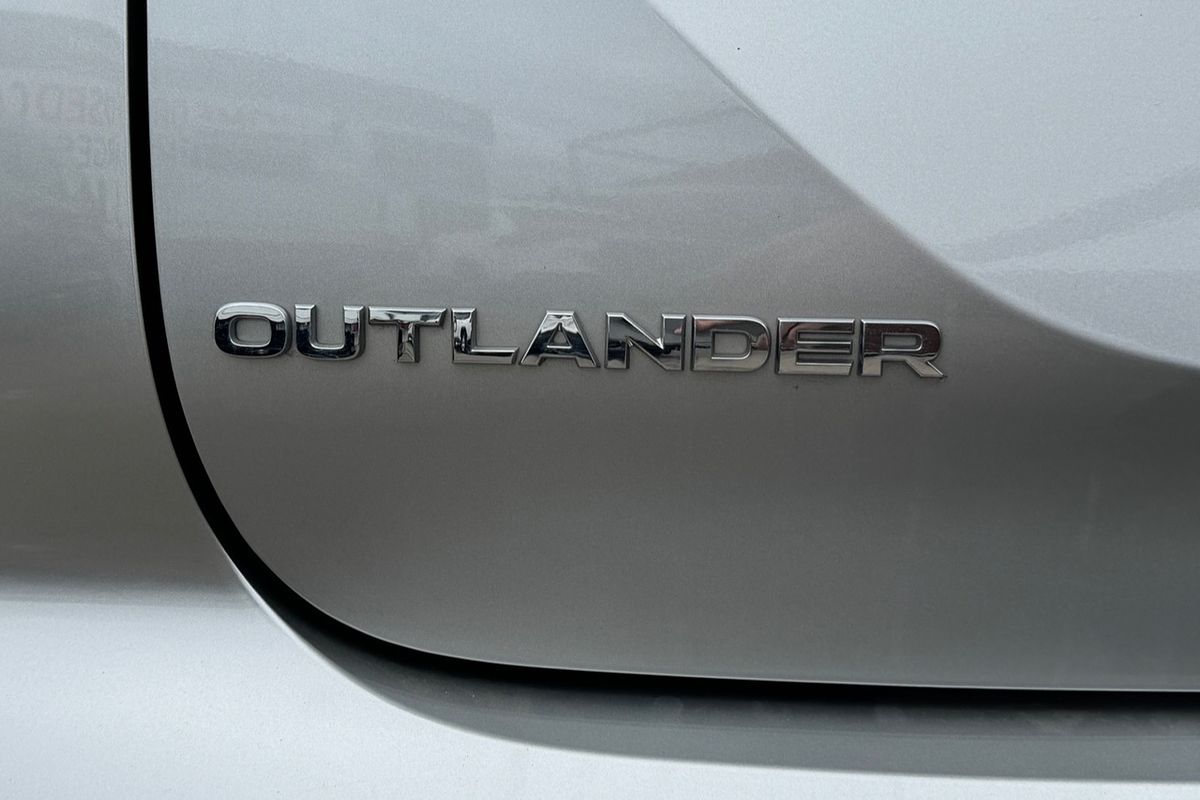2022 MY23 Mitsubishi Outlander ZM Aspire SUV Image 19
