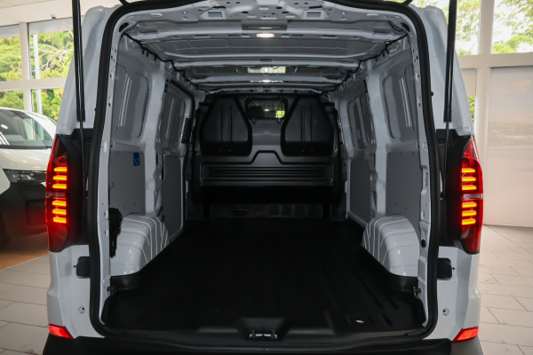 2025 Volkswagen Transporter NSN SWB Van Van Image 22