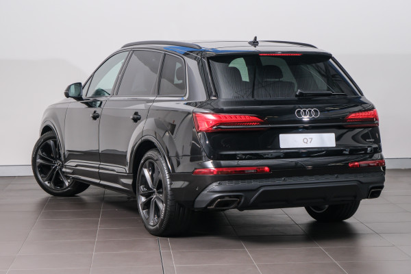 2025 Audi Q7 4M 45 TFSI SUV image 2