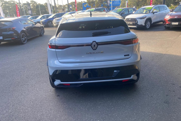 2024 Renault Megane E-Tech XCB Techno EV60 Hatch Image 6