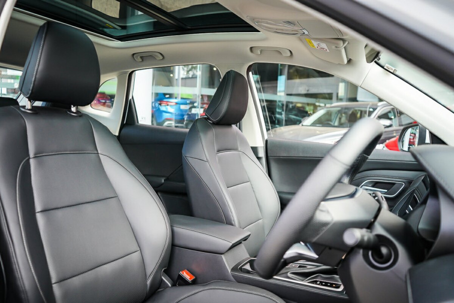 2025 MG ZS ZS32 Essence Hybrid+ SUV Image 6