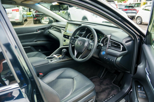 2021 Toyota Camry AXVH70R SX Sedan Image 15