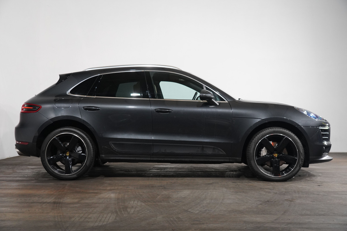 2018 Porsche Macan S SUV Image 4