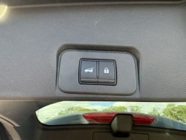 2023 [THIS VEHICLE IS SOLD] image 22