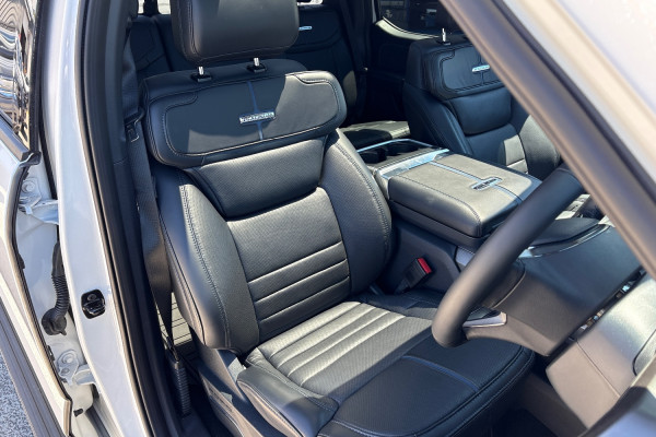 2024 Ford F-150  Platinum Dual Cab Image 10