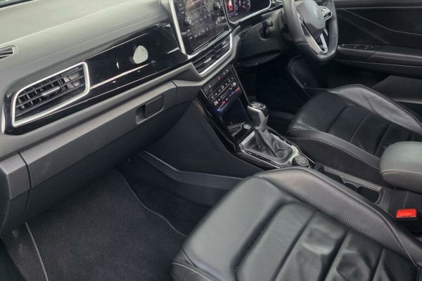 2022 MY23 Volkswagen T-Roc D11 140TSI R-Line SUV Image 15