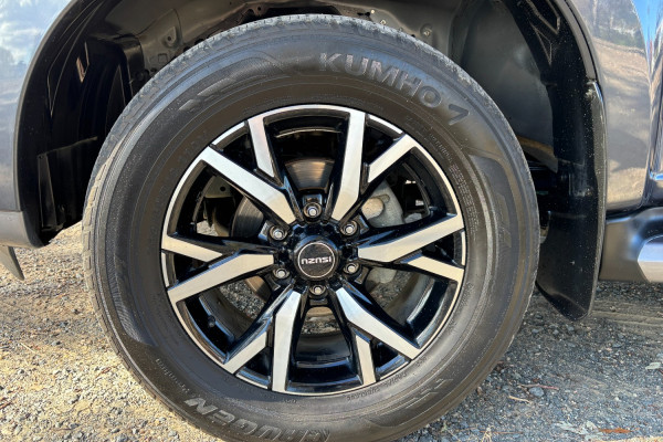 2019 Isuzu MU-X LS-U SUV Image 5