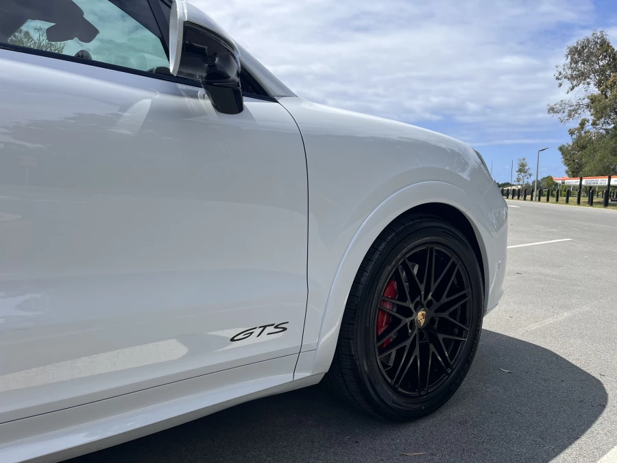 2024 Porsche Cayenne 9YA II GTS SUV Image 10