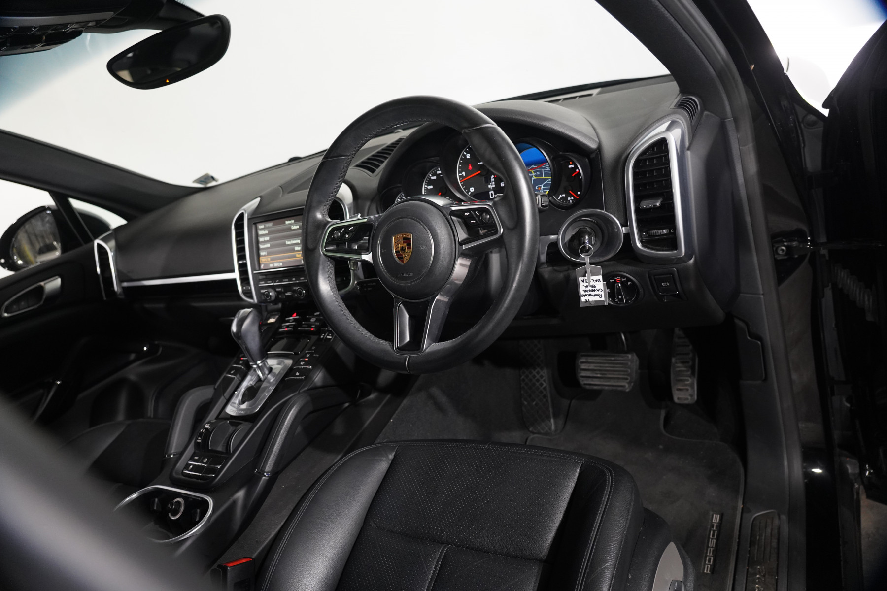 2016 Porsche Cayenne Diesel SUV Image 10
