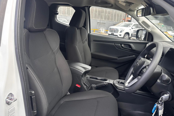 2026 MY25.5 Isuzu D-MAX RG SX Cab Chassis Image 19