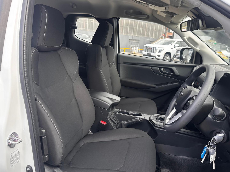 2026 MY25.5 Isuzu D-MAX RG SX Cab Chassis Image 19