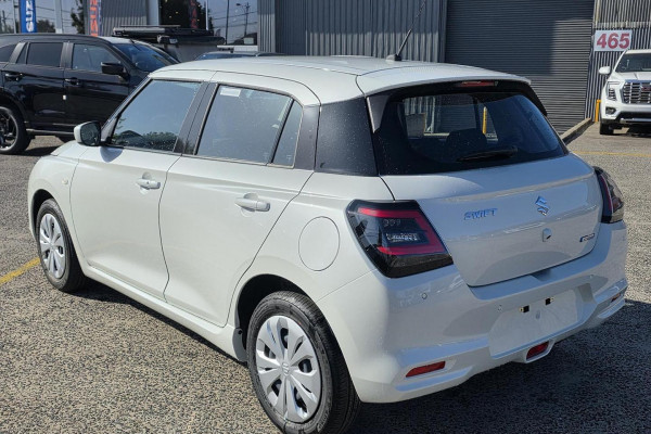 2025 Suzuki Swift UZ Hybrid Hatch Image 4