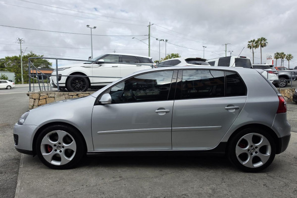 2007 Volkswagen Golf V GTI Hatch Image 10