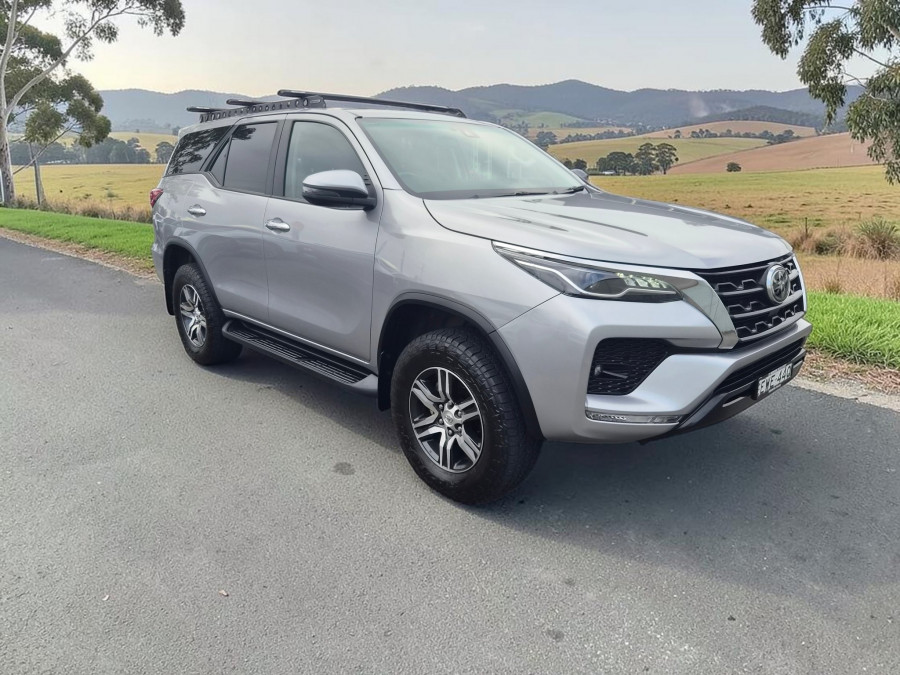 2022 Toyota Fortuner GUN156R GXL SUV Image 1