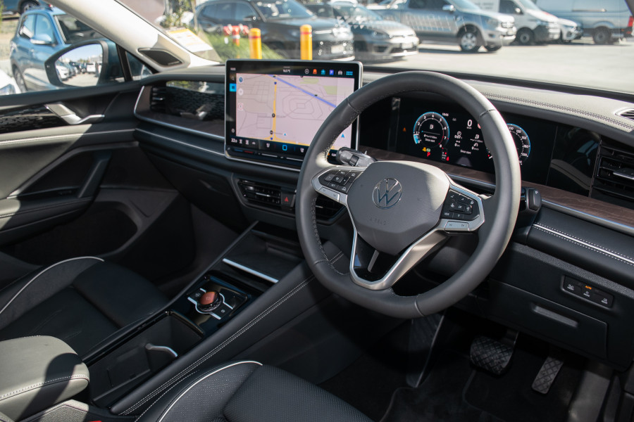 2025 MY26 Volkswagen Tayron R4 150TSI Elegance SUV Image 6