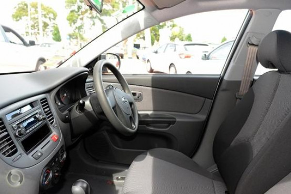 2011 Kia Rio JB S Hatch Image 5