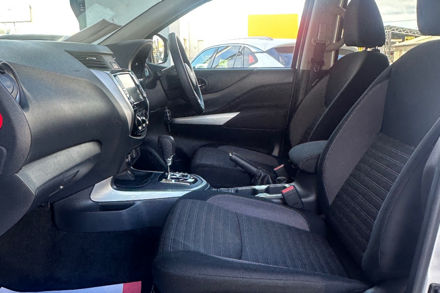 2023 Nissan Navara D23 ST Ute Image 9