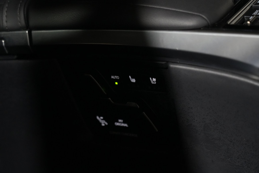 2025 Lexus LM 500h Ultra Luxury Black Trim SUV Image 33