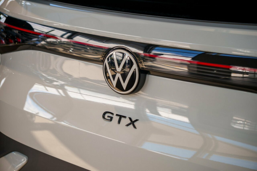 2025 Volkswagen ID. 5 E2 GTX SUV Image 7