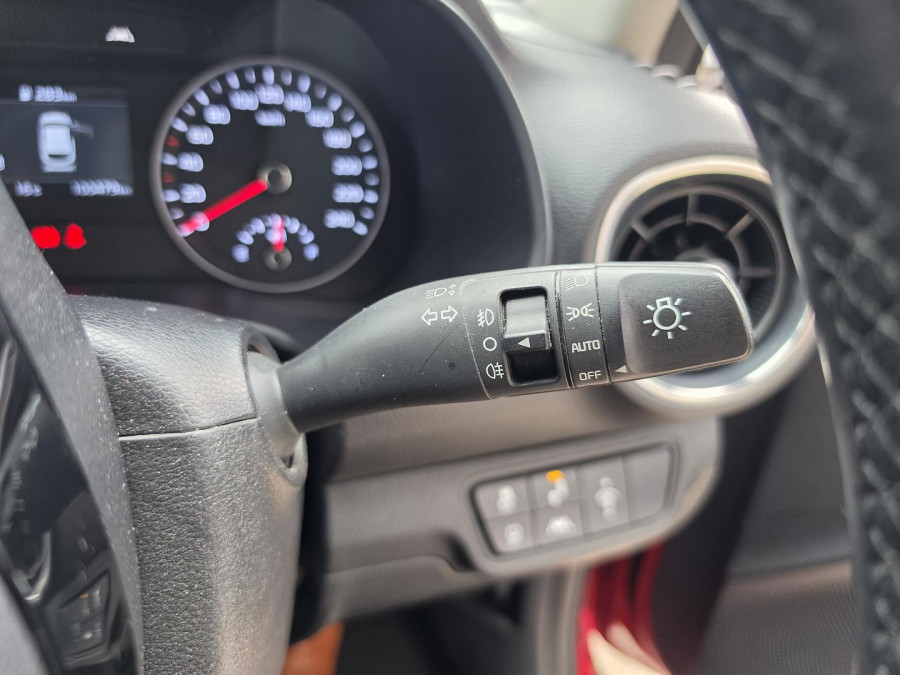 2020 MY1  Kia Cerato BD Sport+ Hatch Image 21