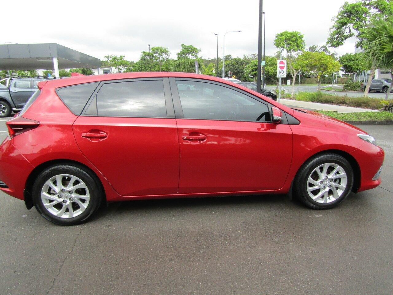 2016 Toyota Corolla ZRE182R Ascent Sport Hatch Image 8