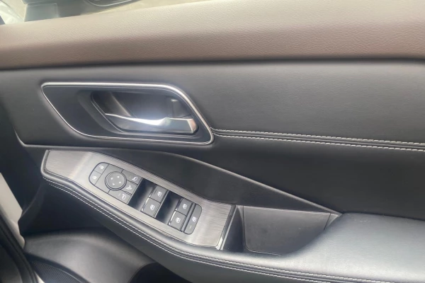 2025 Nissan X-Trail T33 ST-L SUV Image 10
