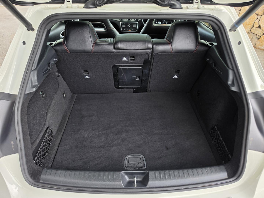 2016 Mercedes-Benz GLA-Class X156 GLA180 SUV Image 19