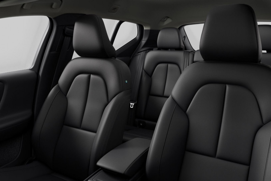2024 Volvo XC40 XZ Ultimate B4 Bright SUV Image 9