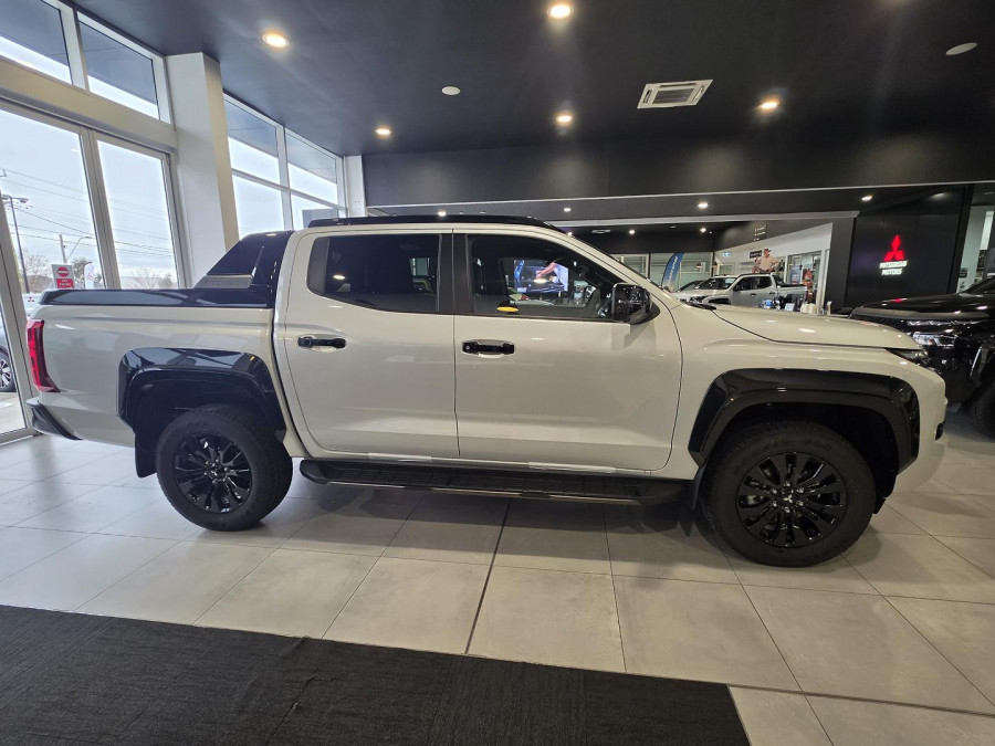 2026 Mitsubishi Triton MV GSR Ute Image 3