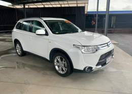 Mitsubishi Outlander ES 2WD ZJ