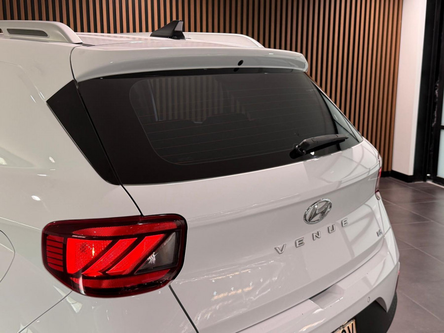 2020 Hyundai Venue QX Active SUV Image 7