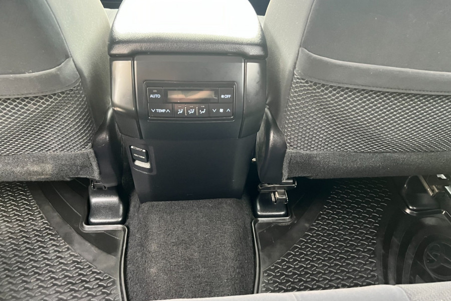 2018 Toyota LandCruiser Prado GDJ150R GXL SUV Image 13