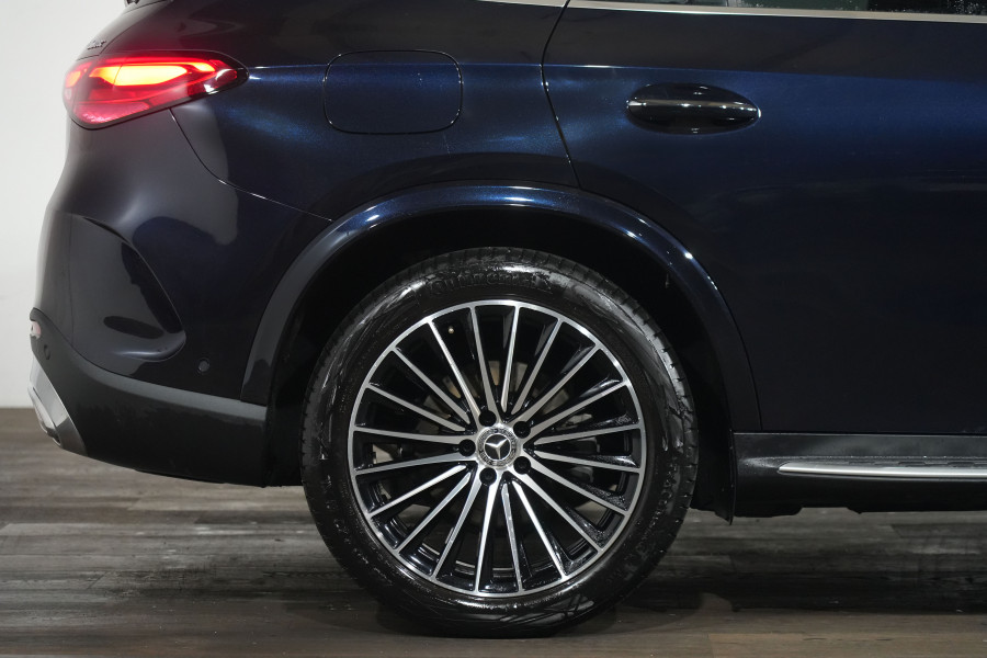 2024 Mercedes-Benz GLC-Class GLC300 SUV Image 6