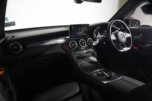 2019 Mercedes-Benz GLC-Class GLC200 SUV image 12