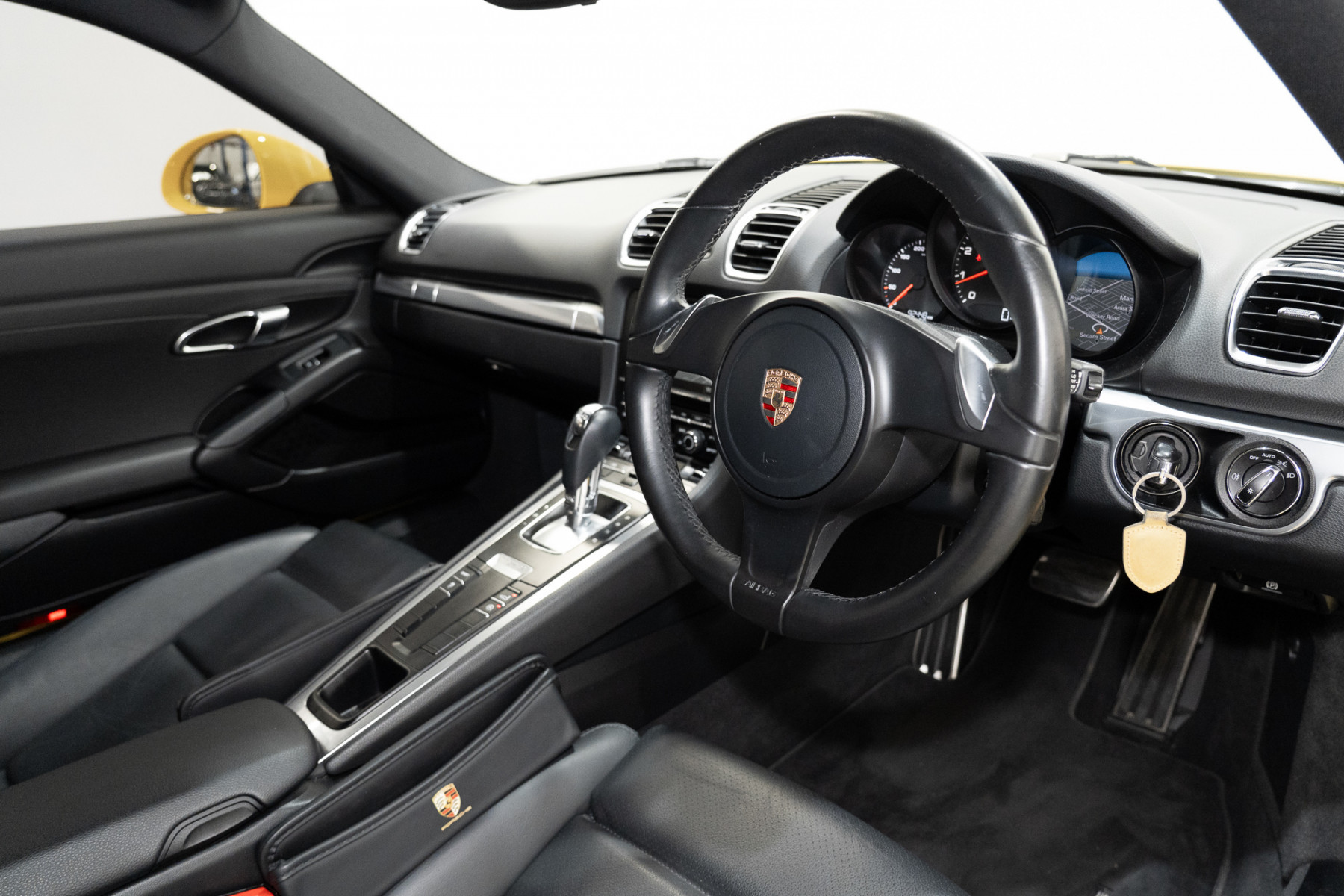2015 Porsche Cayman Coupe Image 12